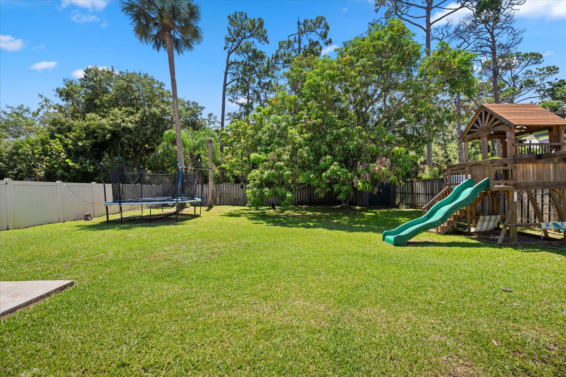1051 New Parkview Place, Haverhill, FL 33417 Photo