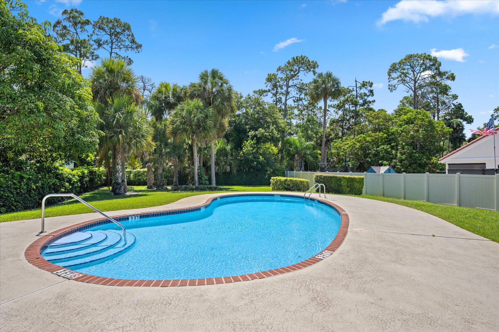1051 New Parkview Place, Haverhill, FL 33417 Photo