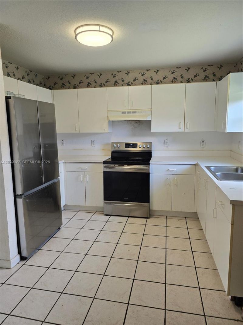 2581 NW 15th Ct, Fort Lauderdale, FL 33311 Photo