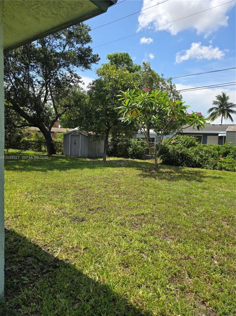 2581 NW 15th Ct, Fort Lauderdale, FL 33311 Photo
