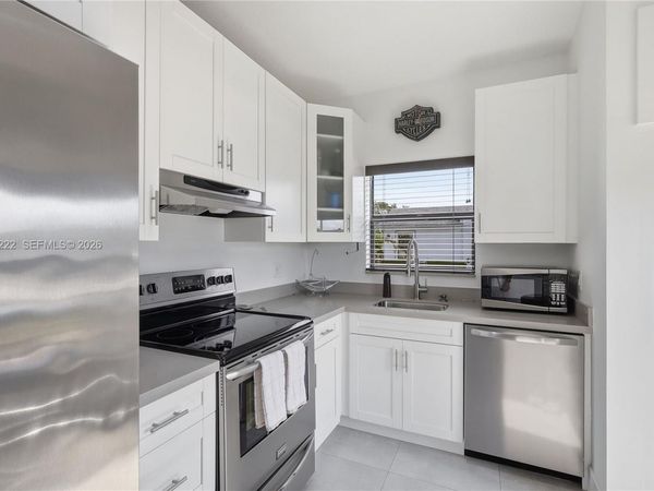 6443 SW 152nd Cir Pl, Unit 22-43, Miami, FL 33193