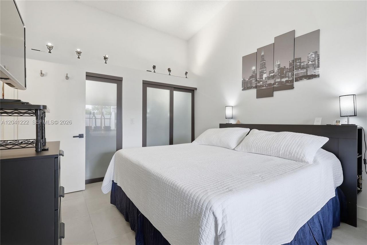 6443 SW 152nd Cir Pl, Unit 22-43, Miami, FL 33193 Photo