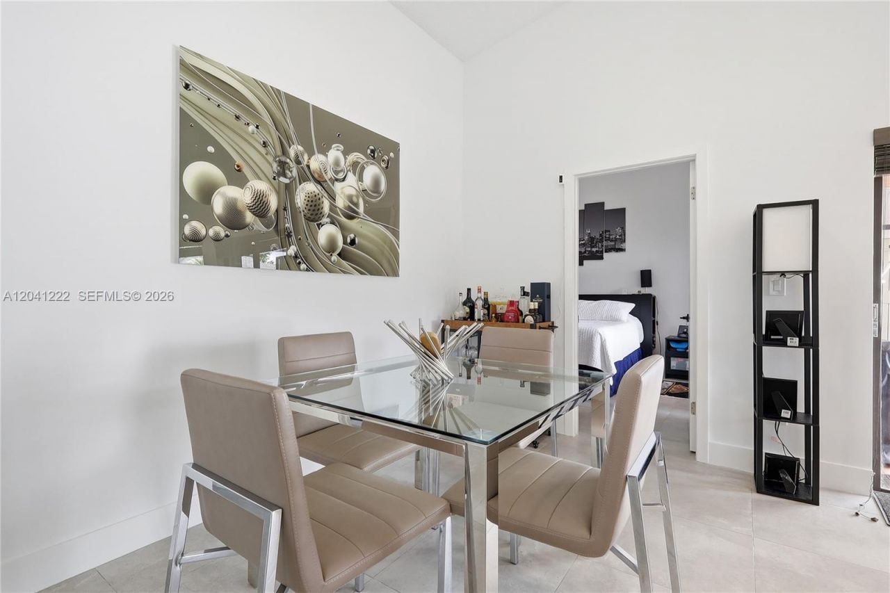 6443 SW 152nd Cir Pl, Unit 22-43, Miami, FL 33193 Photo