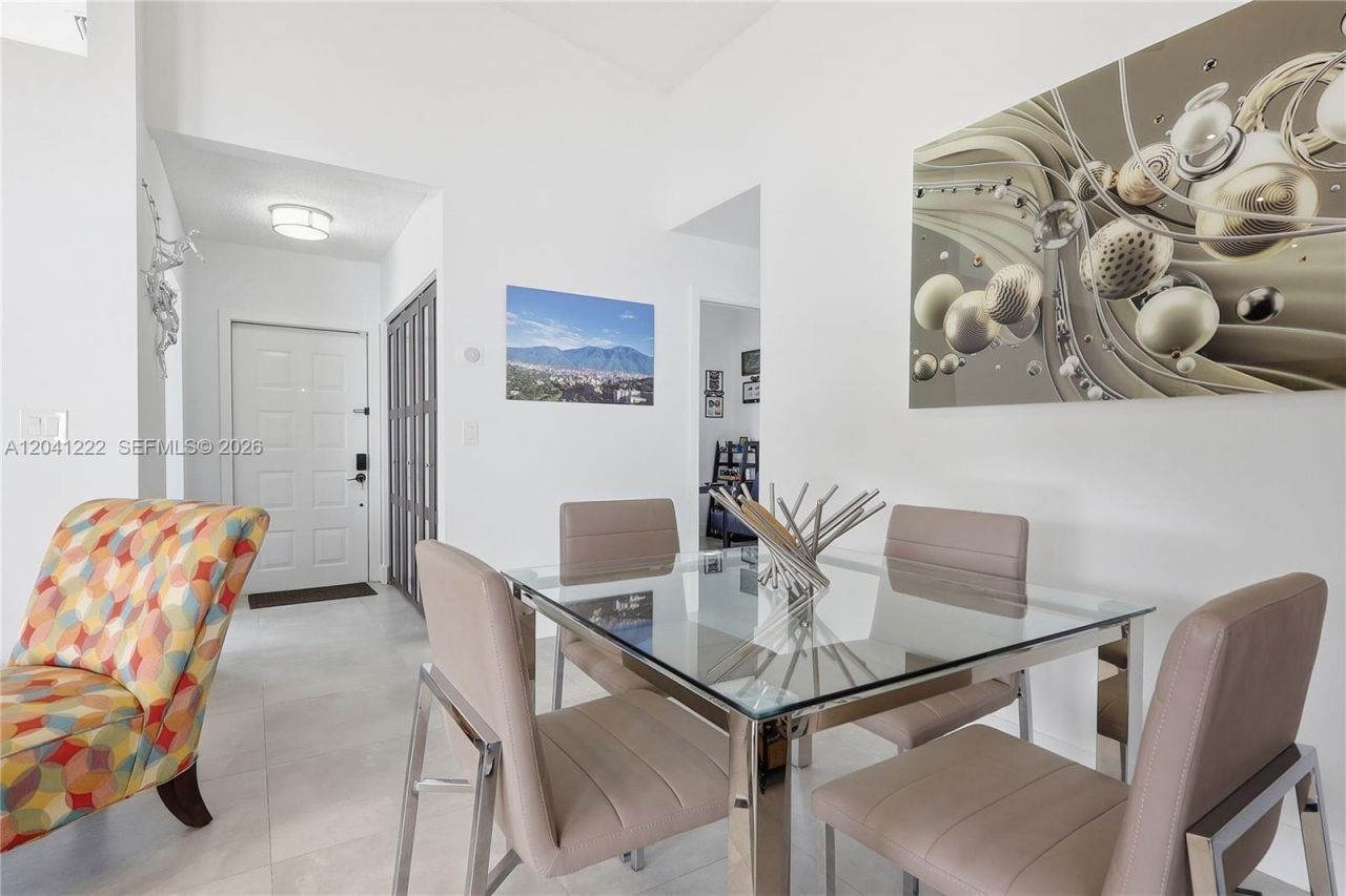6443 SW 152nd Cir Pl, Unit 22-43, Miami, FL 33193 Photo