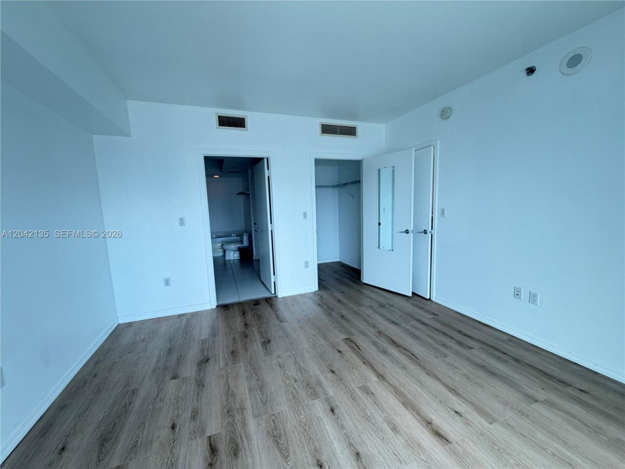 55 SE 6th St, Unit 3900, Miami, FL 33131 Photo