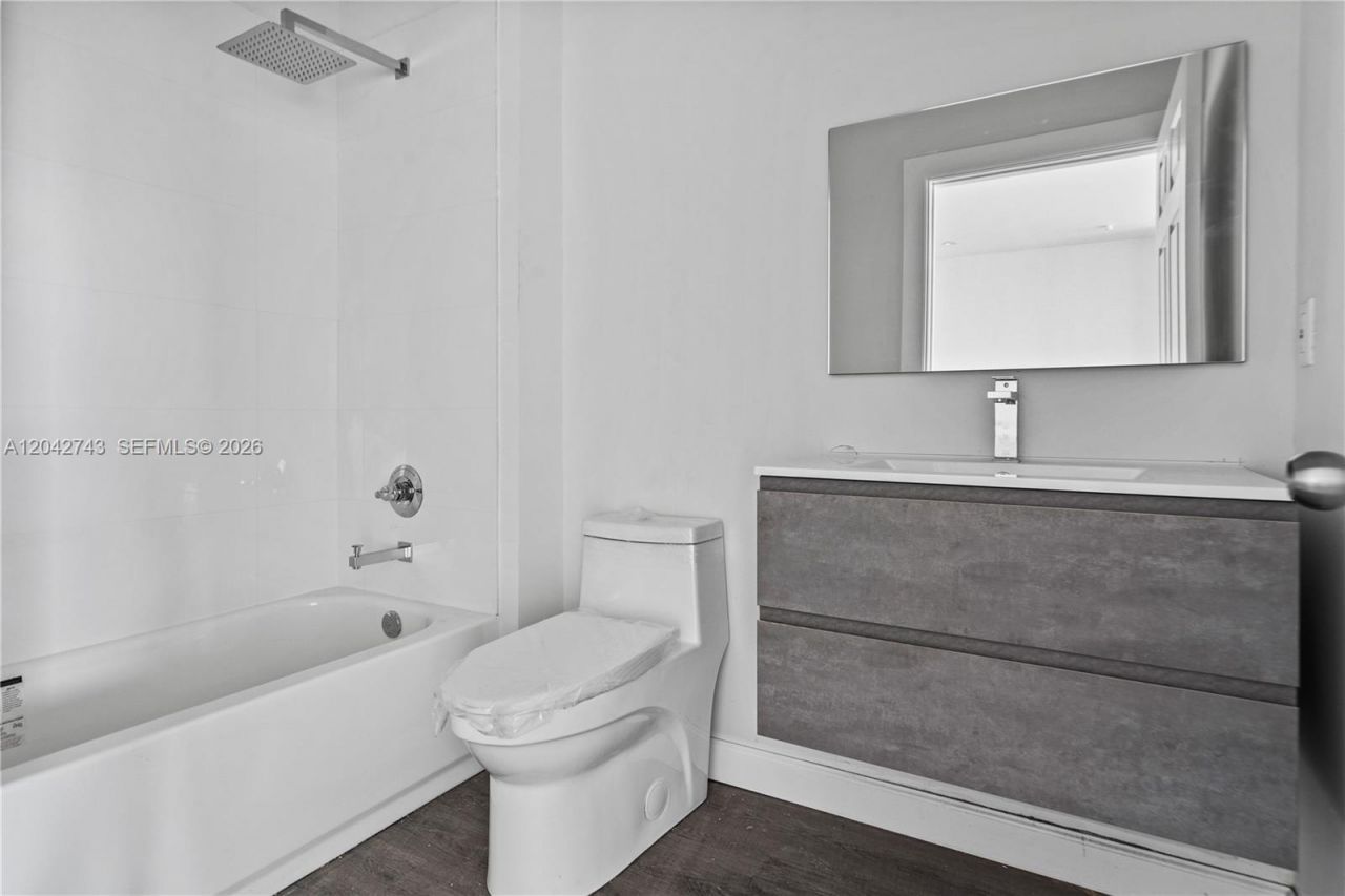 2311 NW 22nd Ave , Miami, FL 33142 Photo