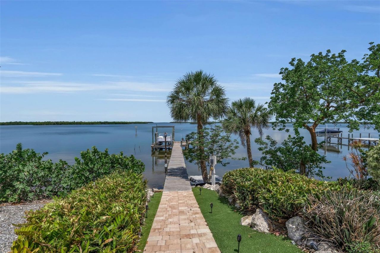 70 Mound Place, Terra Ceia, FL 34250 Photo