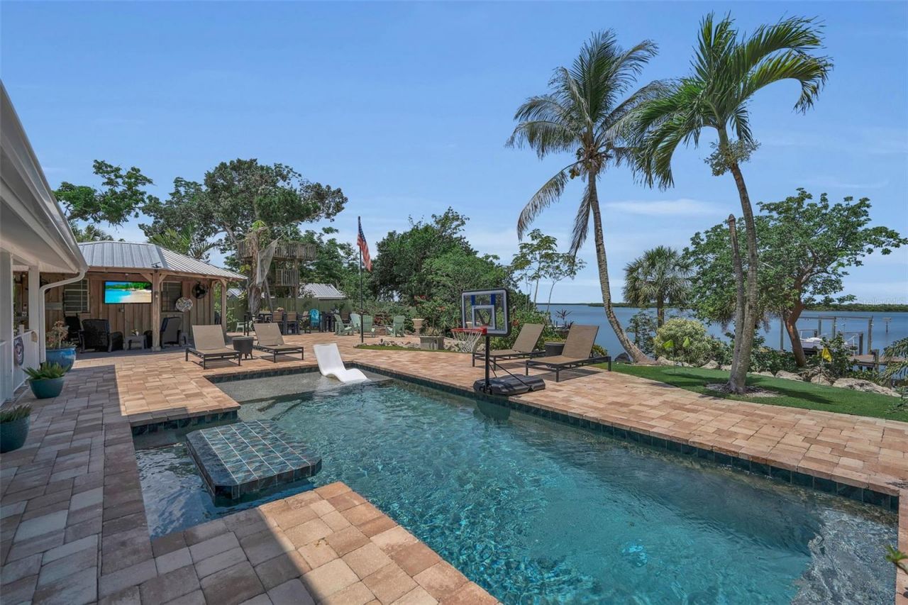 70 Mound Place, Terra Ceia, FL 34250 Photo