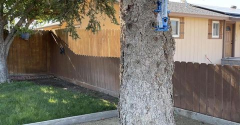 230 N Mountain View Street, Yerington, NV 89447 Photo