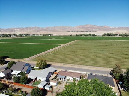 230 N Mountain View Street, Yerington, NV 89447 Photo