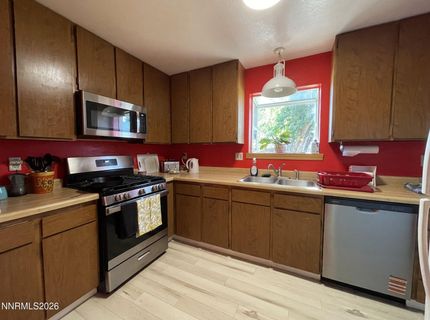 230 N Mountain View Street, Yerington, NV 89447 Photo