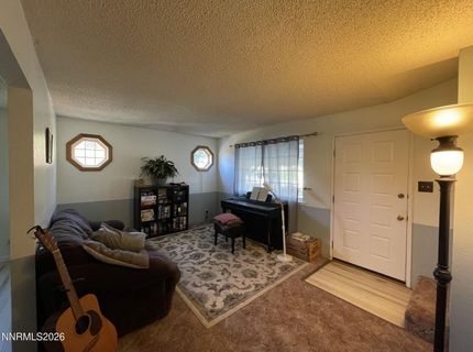 230 N Mountain View Street, Yerington, NV 89447 Photo