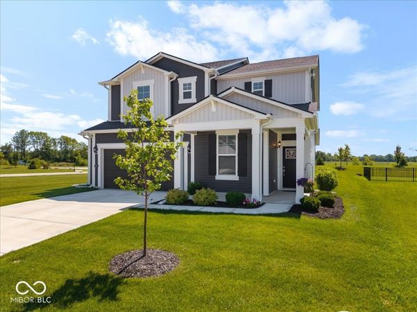 6915 Seabiscuit Road, Whitestown, IN 46075