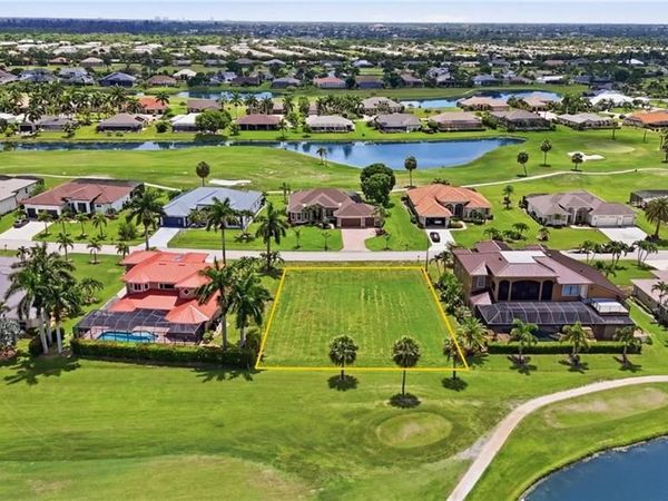 11909 Princess Grace CT , CAPE CORAL, FL 33991