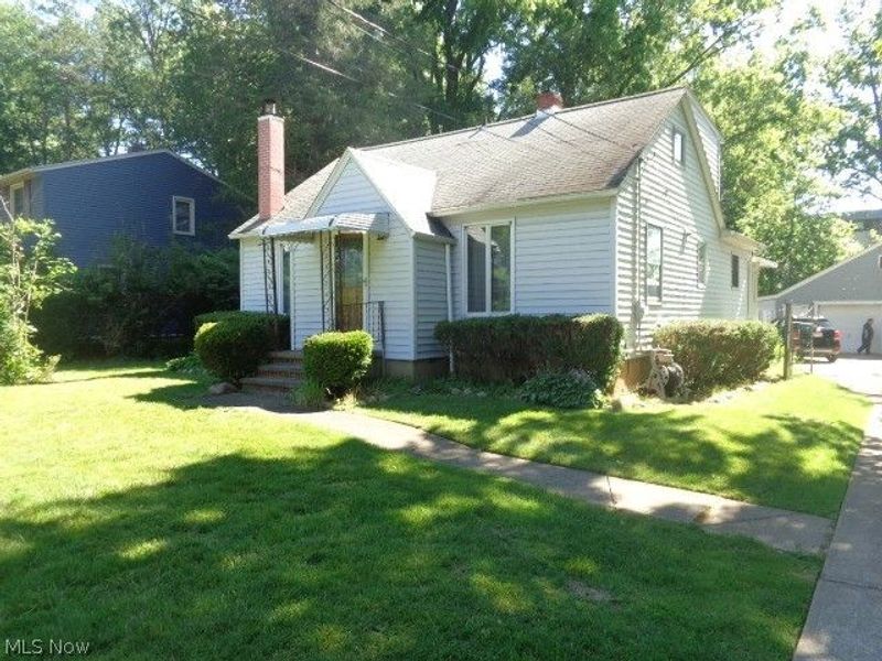 4455 Root Road, North Olmsted, OH 44070 Photo 2