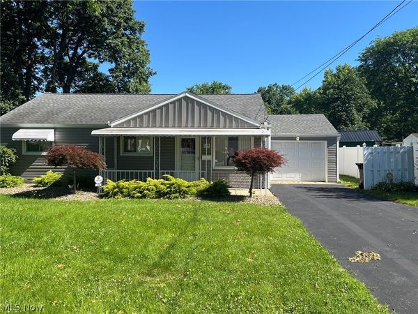 124 Aylesboro Avenue , Boardman, OH 44512