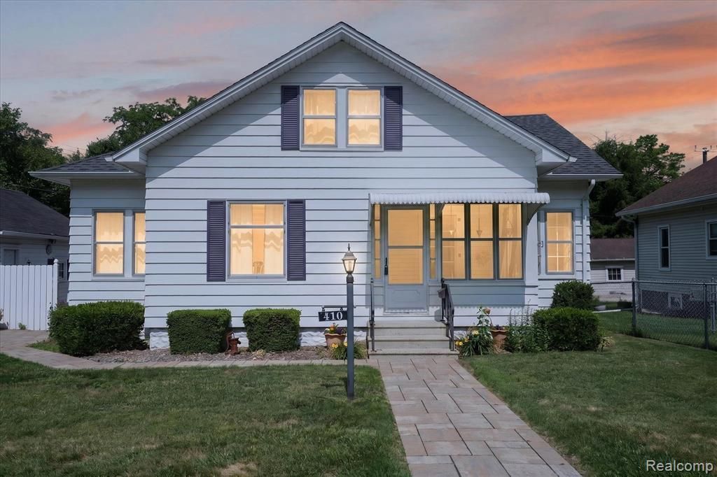 410 S Center Street, Howell, MI 48843 Main Photo
