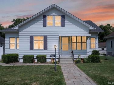 410 S Center Street, Howell, MI 48843