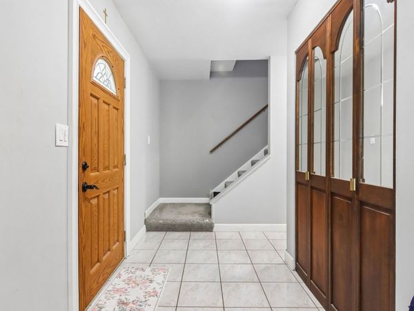 1025 Longford Drive , Westmont, IL 60559