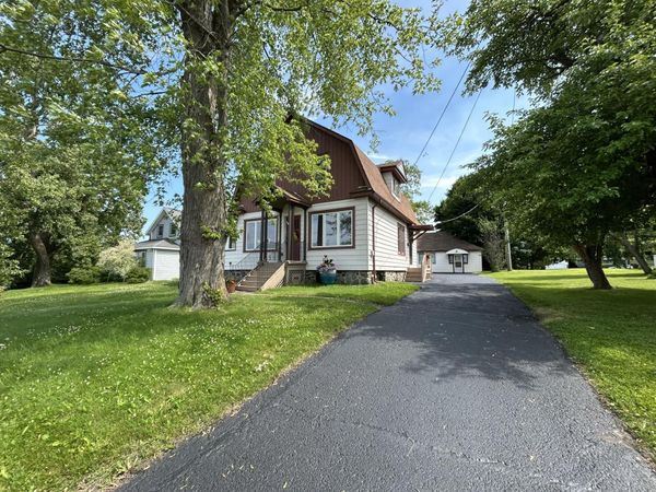 22 E Truckey Street, St. Ignace, MI 49781