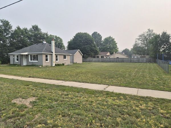 705 Plum Street, Grayling, MI 49738