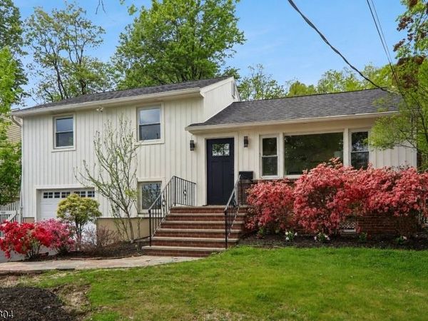34 Clark St, Summit, NJ 07901