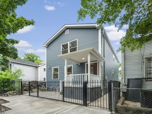 208 N 1St St, Paterson, NJ 07522