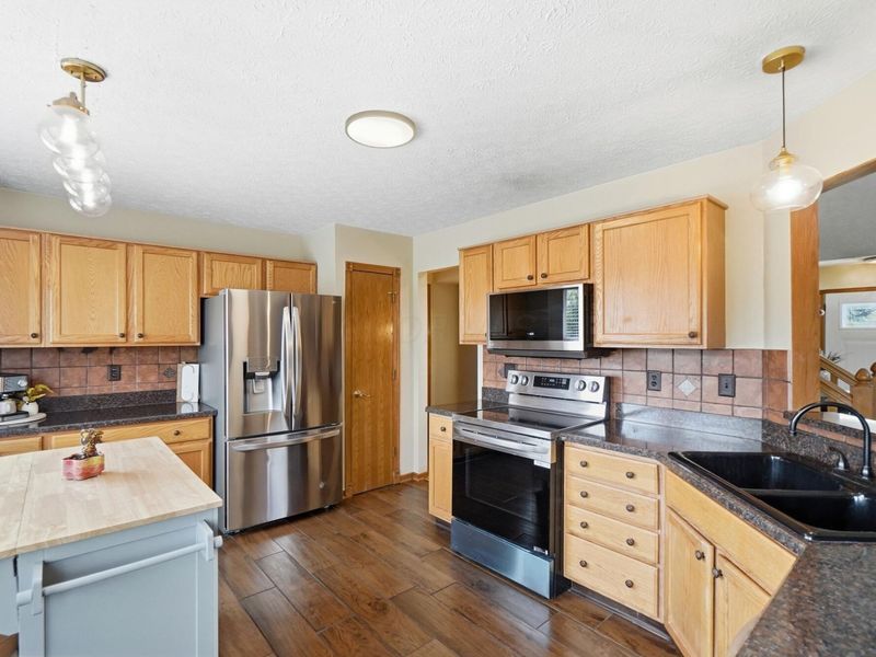 70 Lantern Chase Drive, Delaware, OH 43015 Photo 13