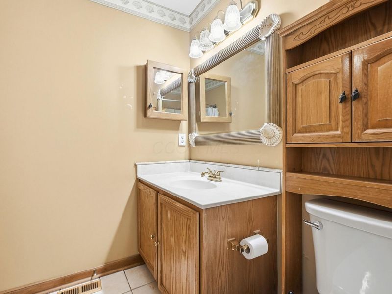 70 Lantern Chase Drive, Delaware, OH 43015 Photo 31