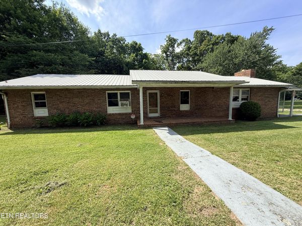 331 Whiteoak St, Jamestown, TN 38556