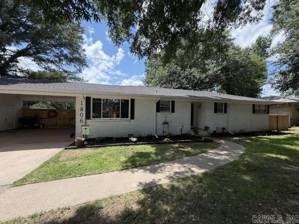 1806 Strait Place Street, Stuttgart, AR 72160
