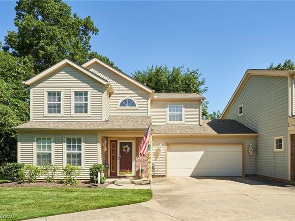 8637 Redtail Court, Macedonia, OH 44056