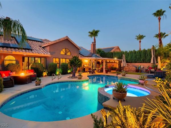 10005 N Mahogany Grove Lane , Las Vegas, NV 89117