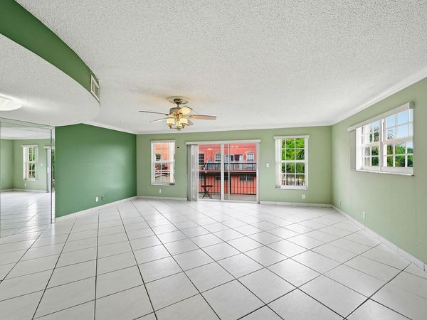 670 Tennis Club Drive, Unit 312, Fort Lauderdale, FL 33311