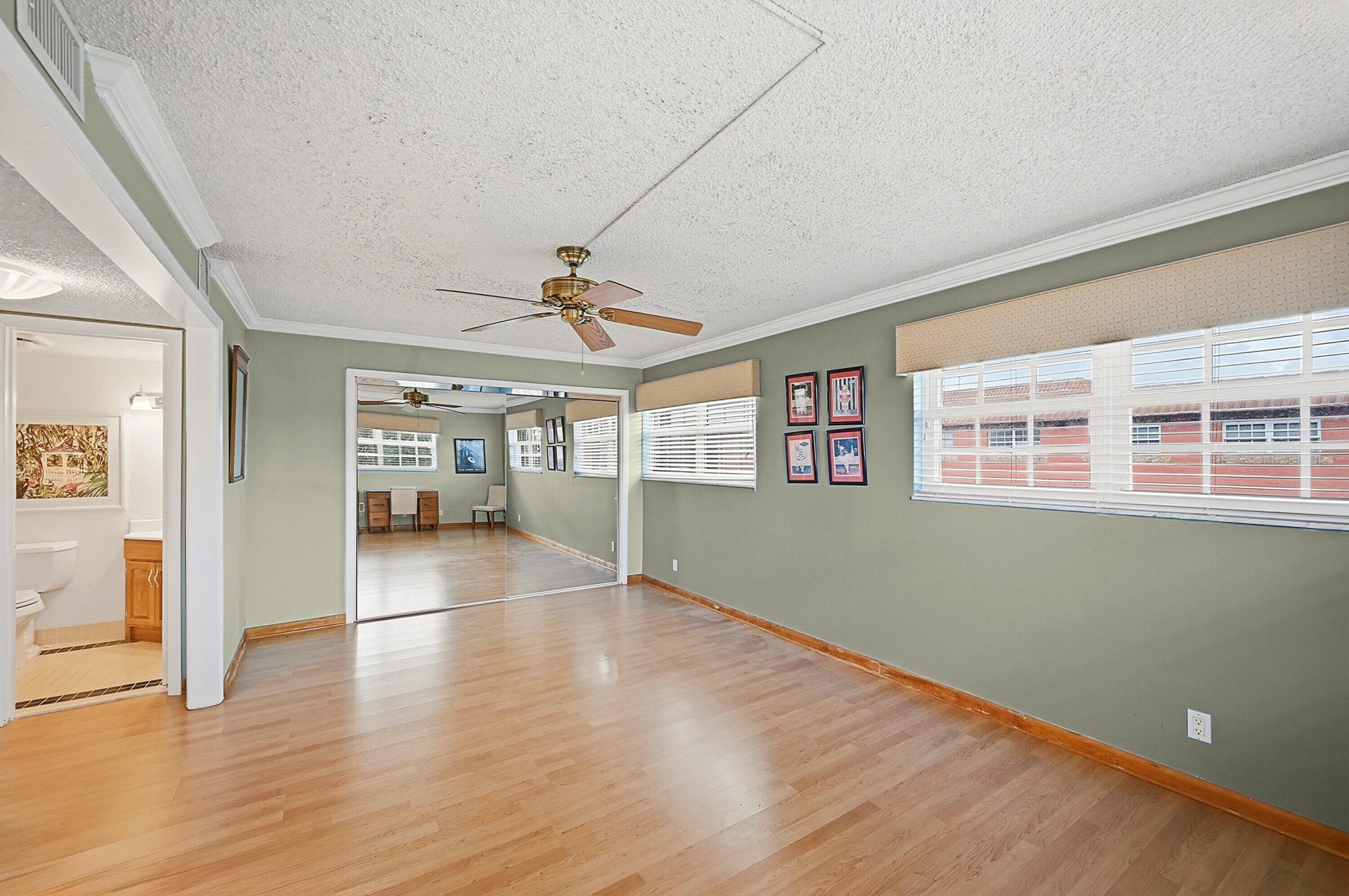 670 Tennis Club Drive, Unit 312, Fort Lauderdale, FL 33311 Photo