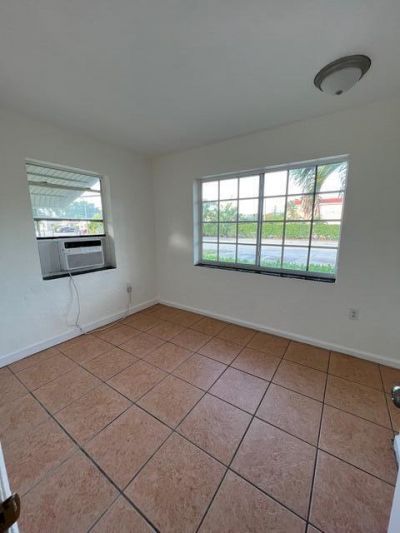 626 S Federal Highway, Unit 5, Lake Worth Beach, FL 00000 Photo