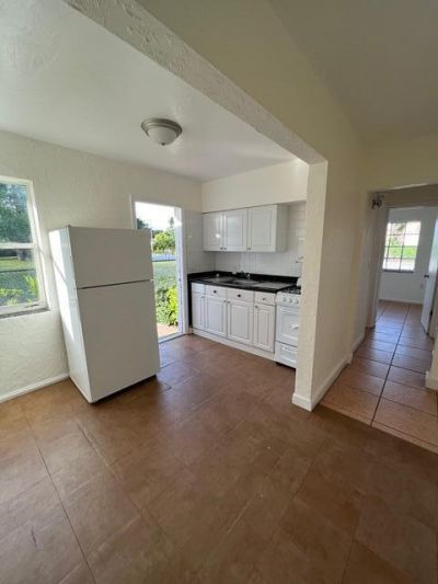 626 S Federal Highway, Unit 5, Lake Worth Beach, FL 00000 Photo