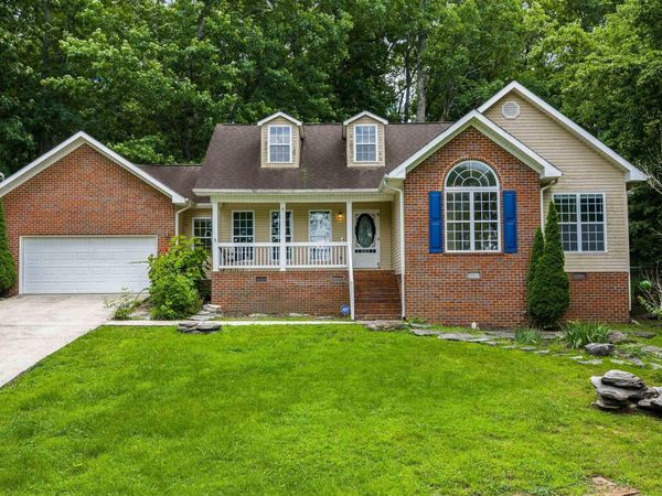 6353 Cardinal Lane NW, Fort Payne, AL 35967