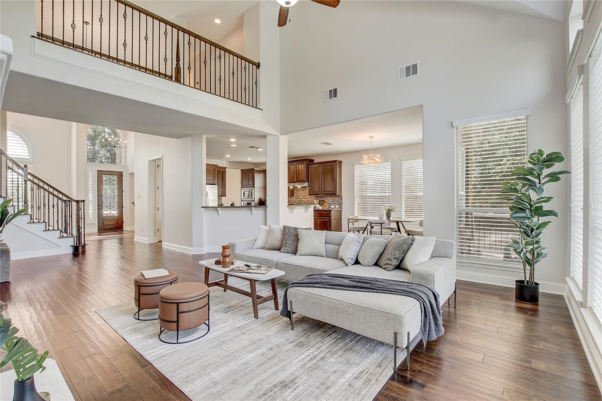 6613 Mitra Dr, Austin, TX 78739 Main Photo