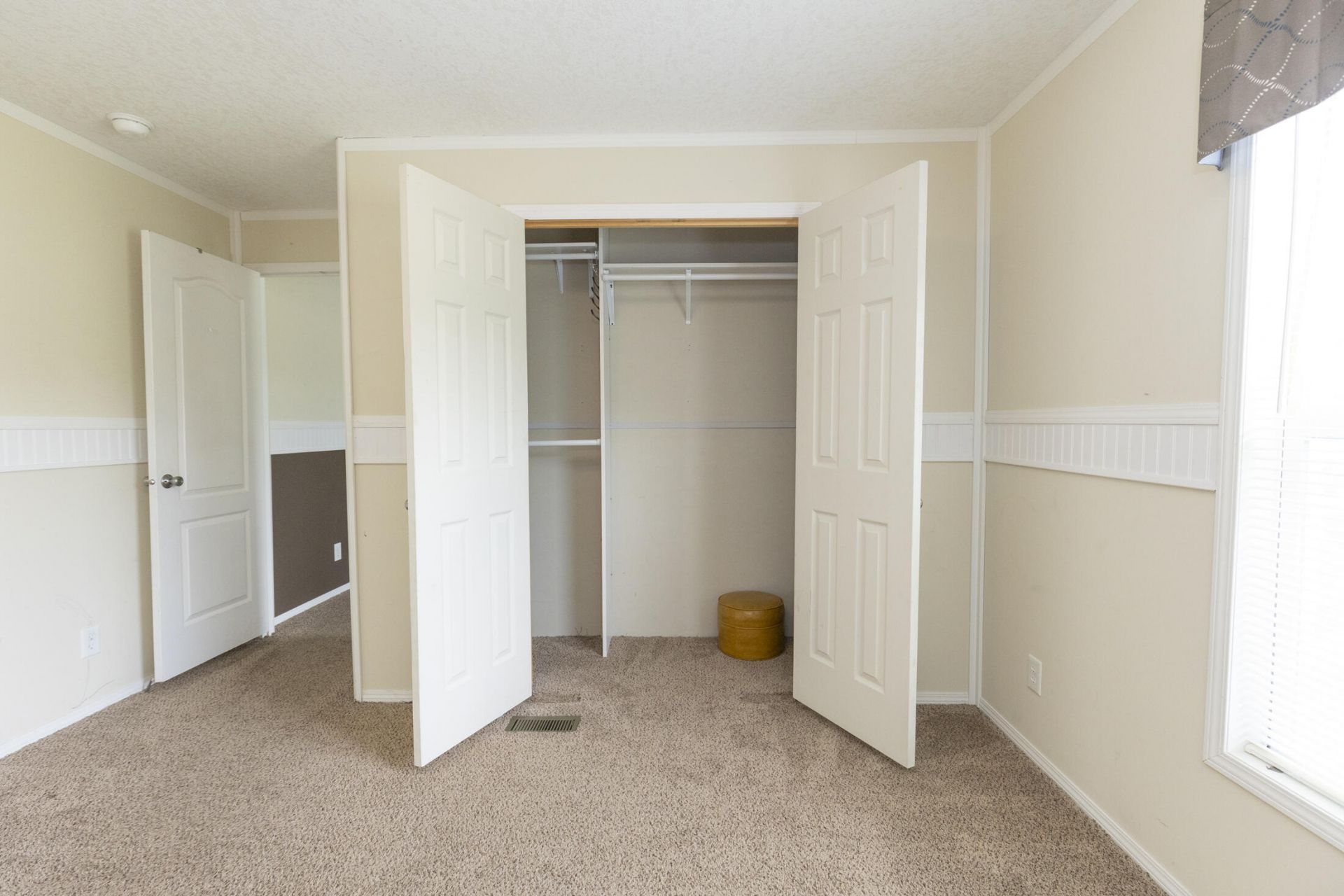 496 Hollyhock Road Photo 16