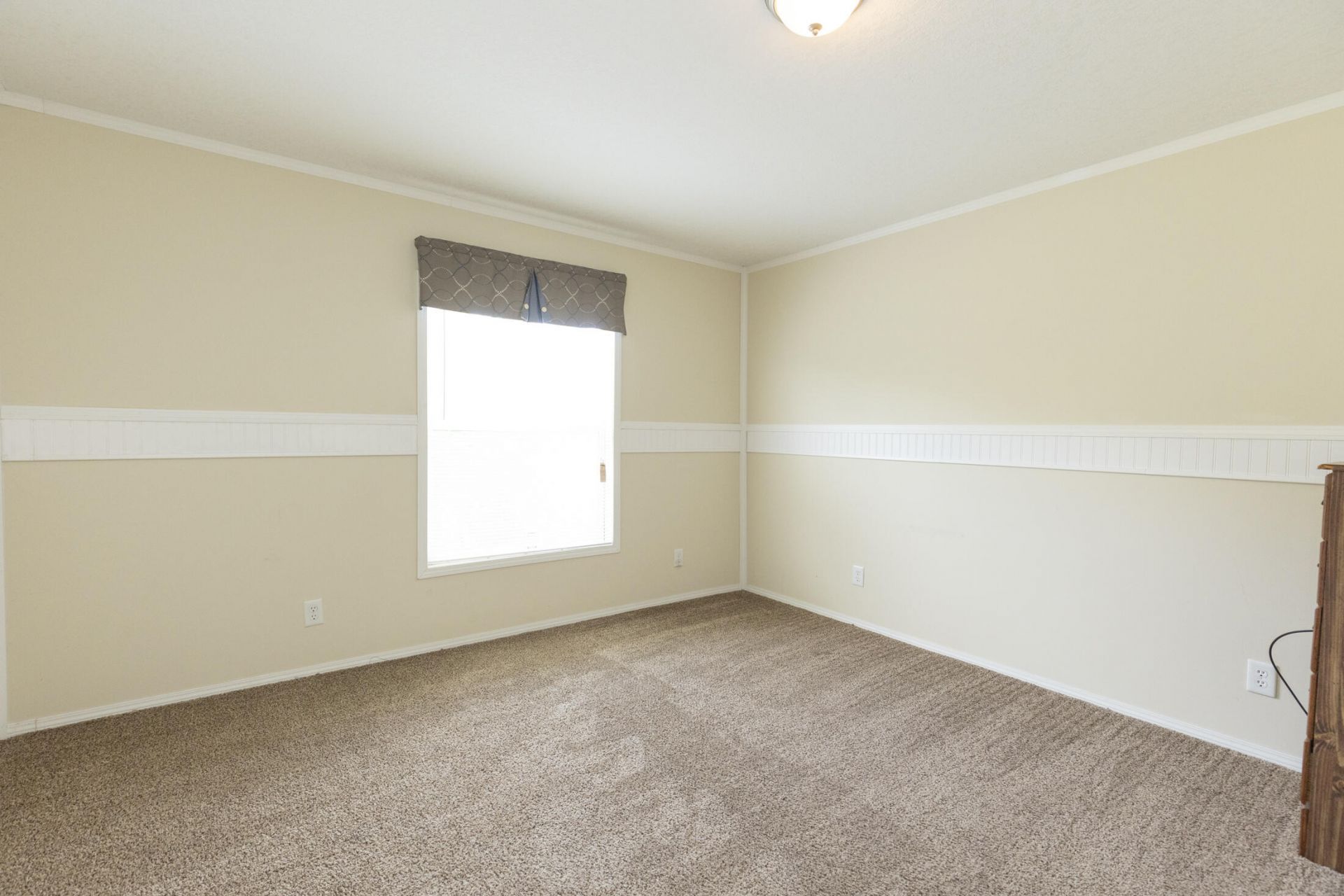 496 Hollyhock Road Photo 17