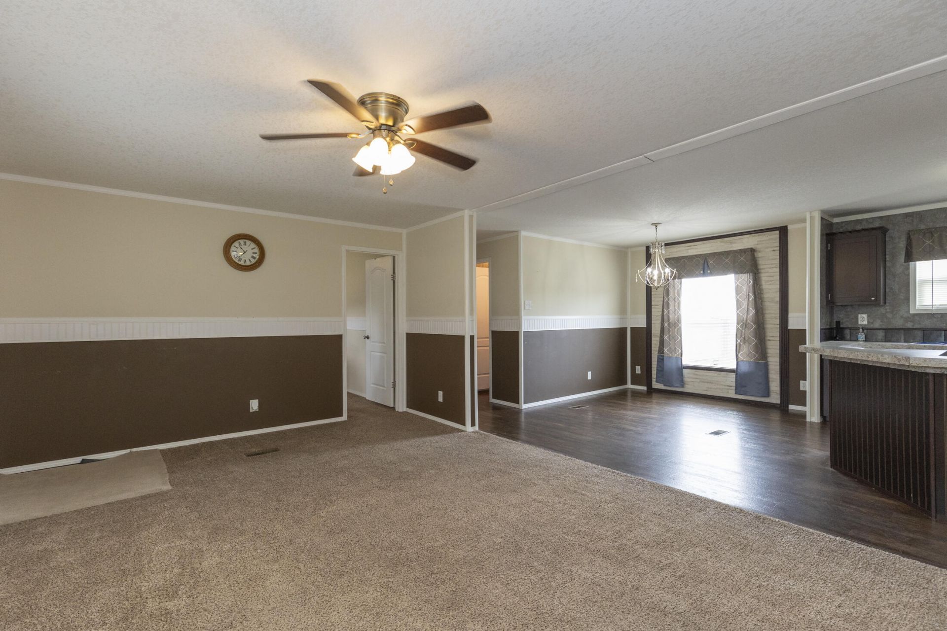 496 Hollyhock Road Photo 6