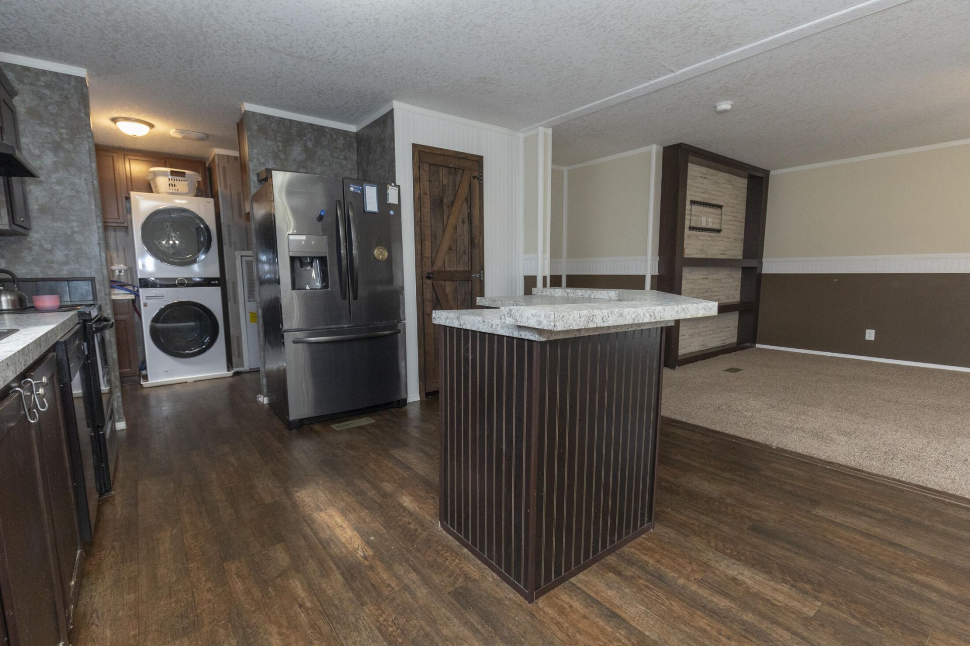 496 Hollyhock Road Photo 9