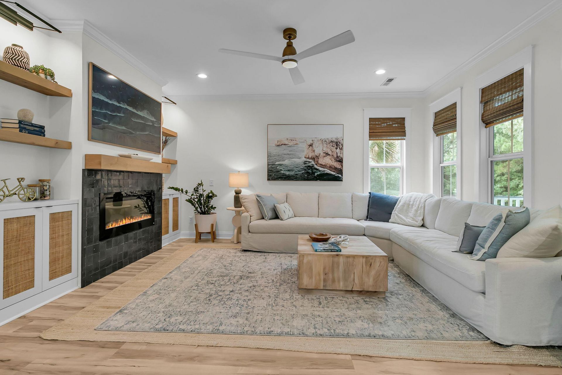 1053 Victoria Road Photo 14