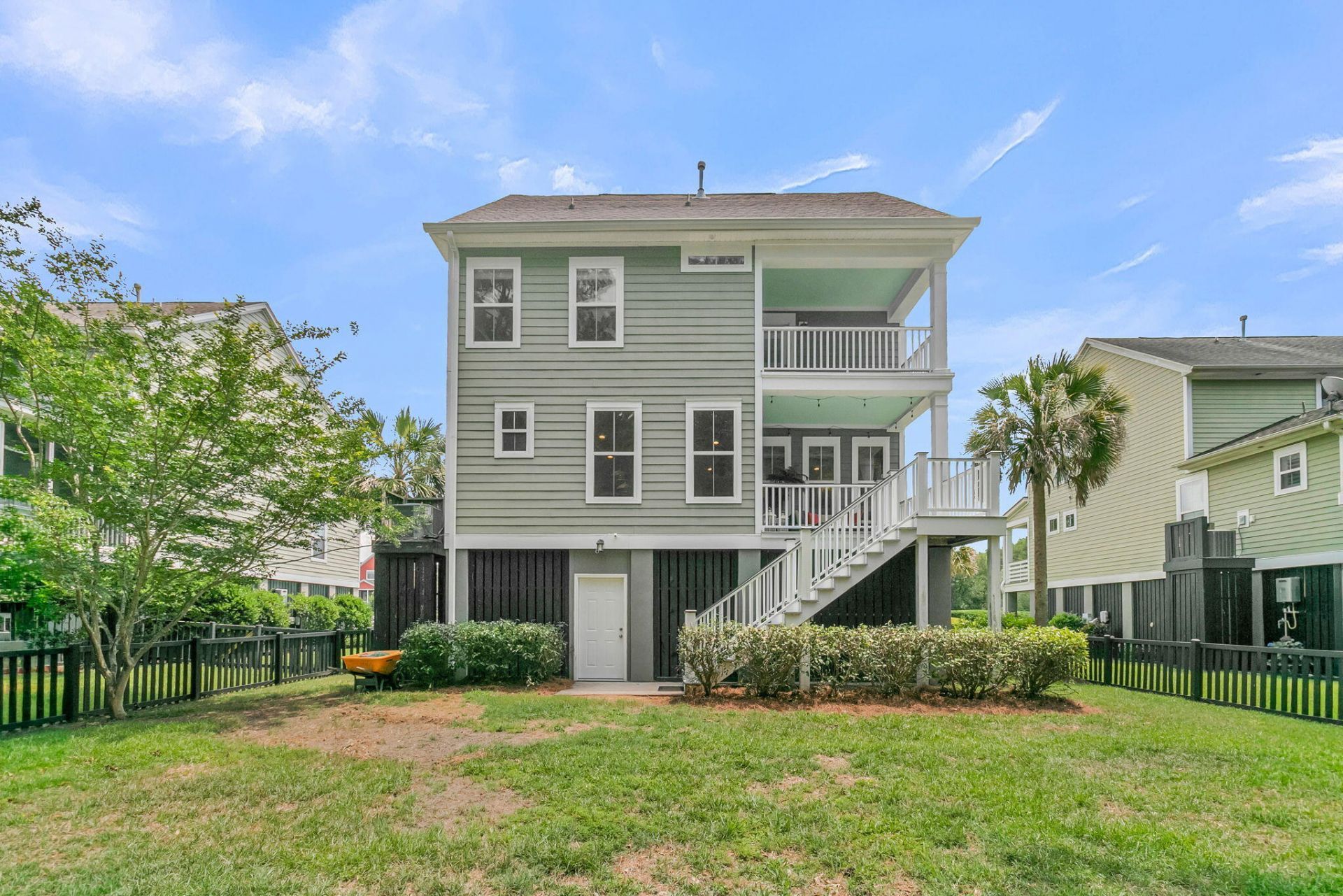 1053 Victoria Road Photo 33