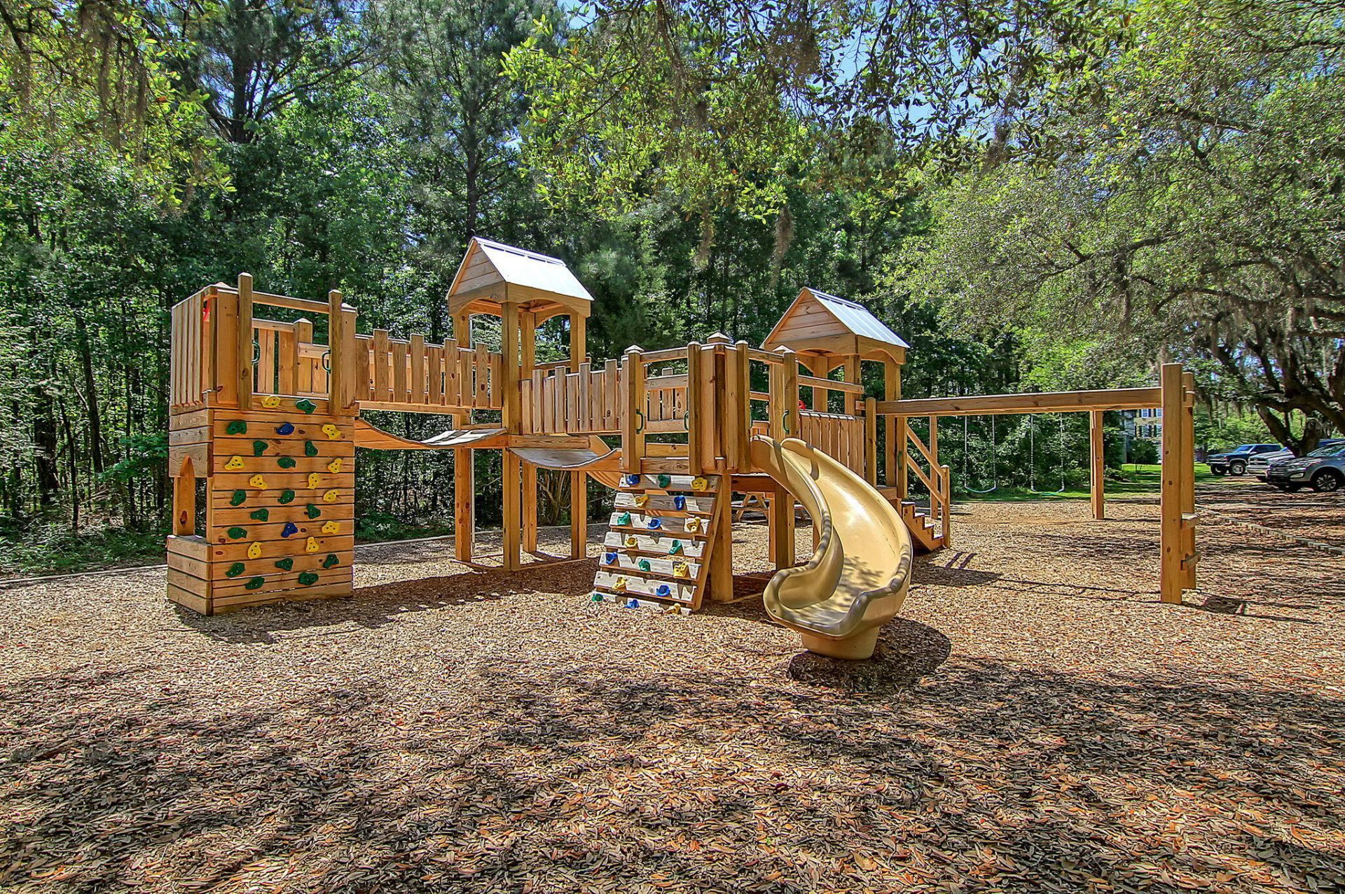 1053 Victoria Road Photo 42