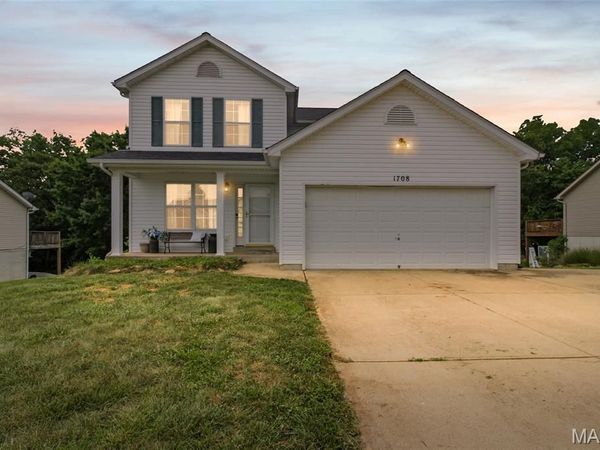 1708 Saint Charles Drive, Hillsboro, MO 63050