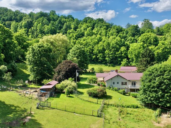 3627 Sampson Rd, Lewisburg, WV 24901