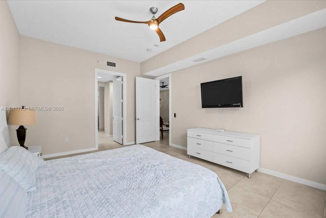 38 E Harbour Isle Dr E , Unit 104, Fort Pierce, FL 34949 Photo