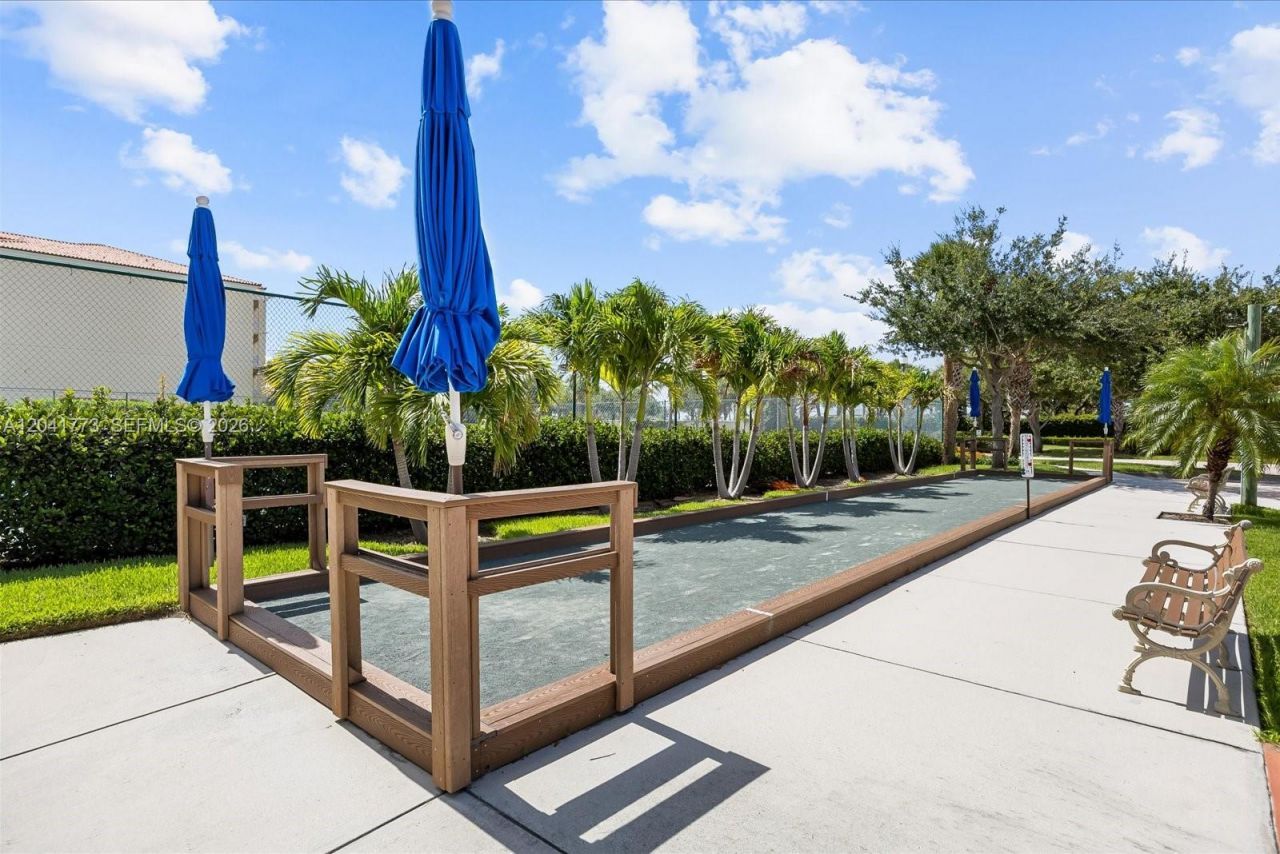38 E Harbour Isle Dr E , Unit 104, Fort Pierce, FL 34949 Photo